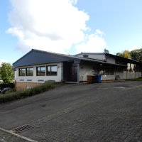 Hier sehen Sie den Eingang der Bürgerhalle in Friedewald