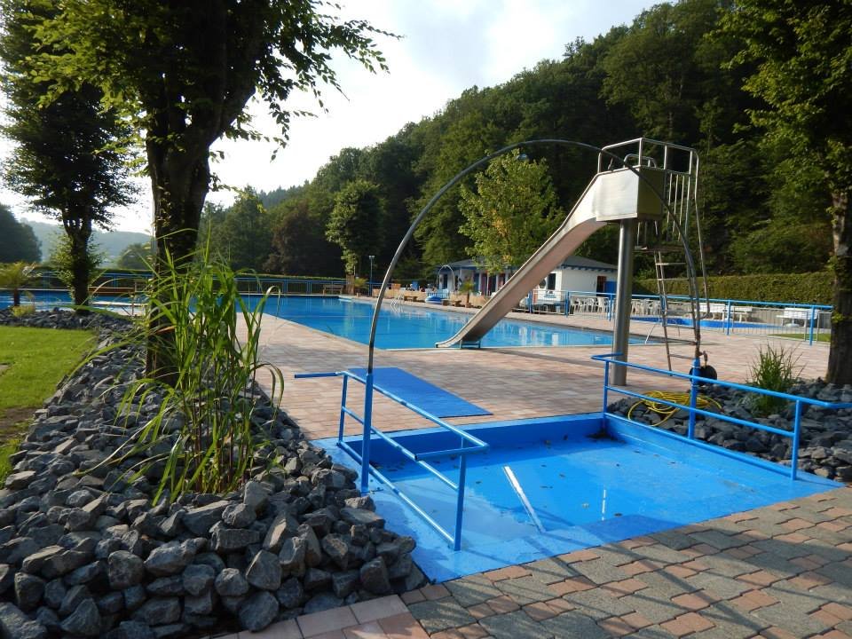 Hier sehen Sie das Freibad in Niederdreisbach