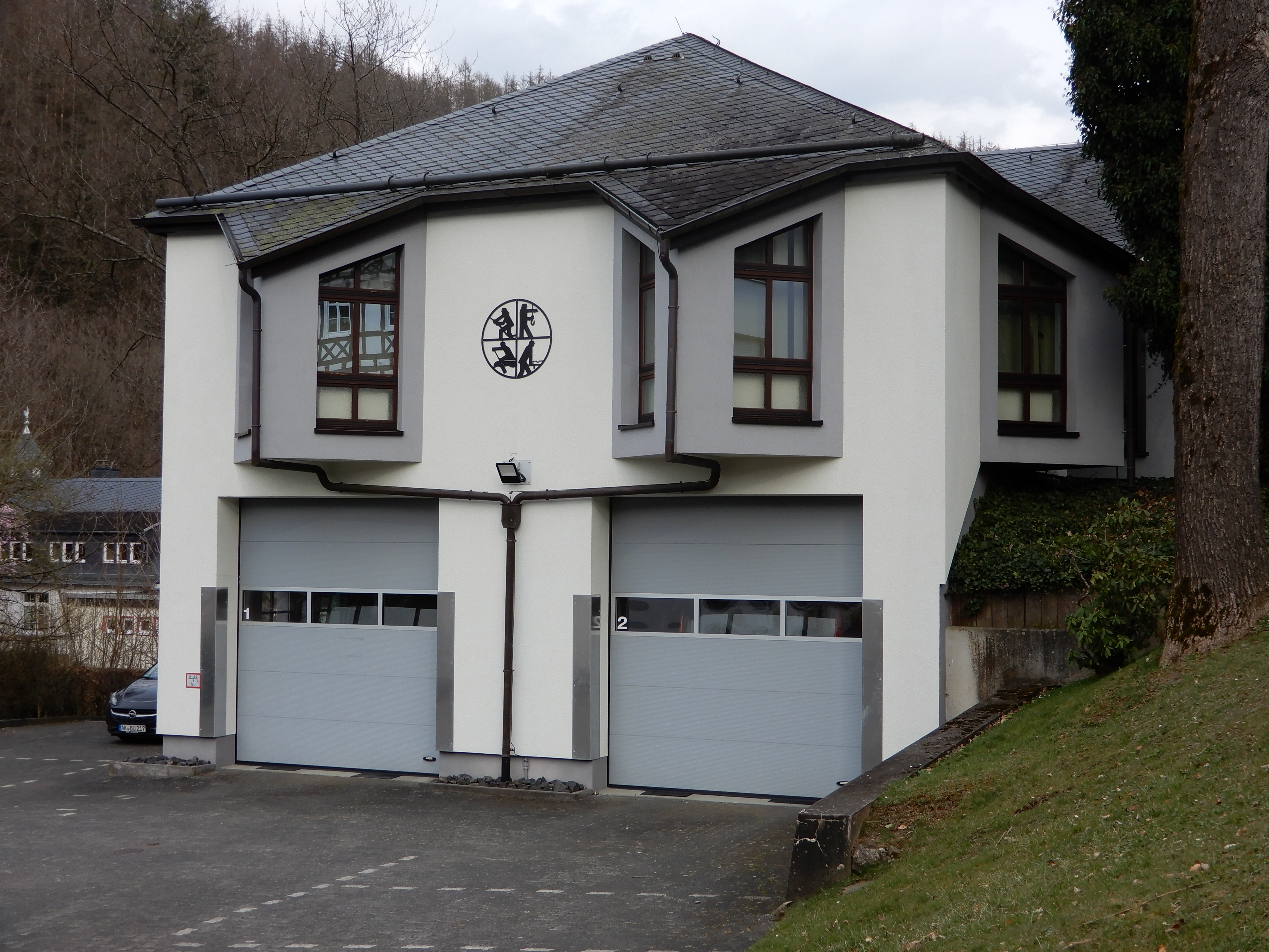 Hier sehen Sie das Feuerwehrhaus in Niederdreisbach