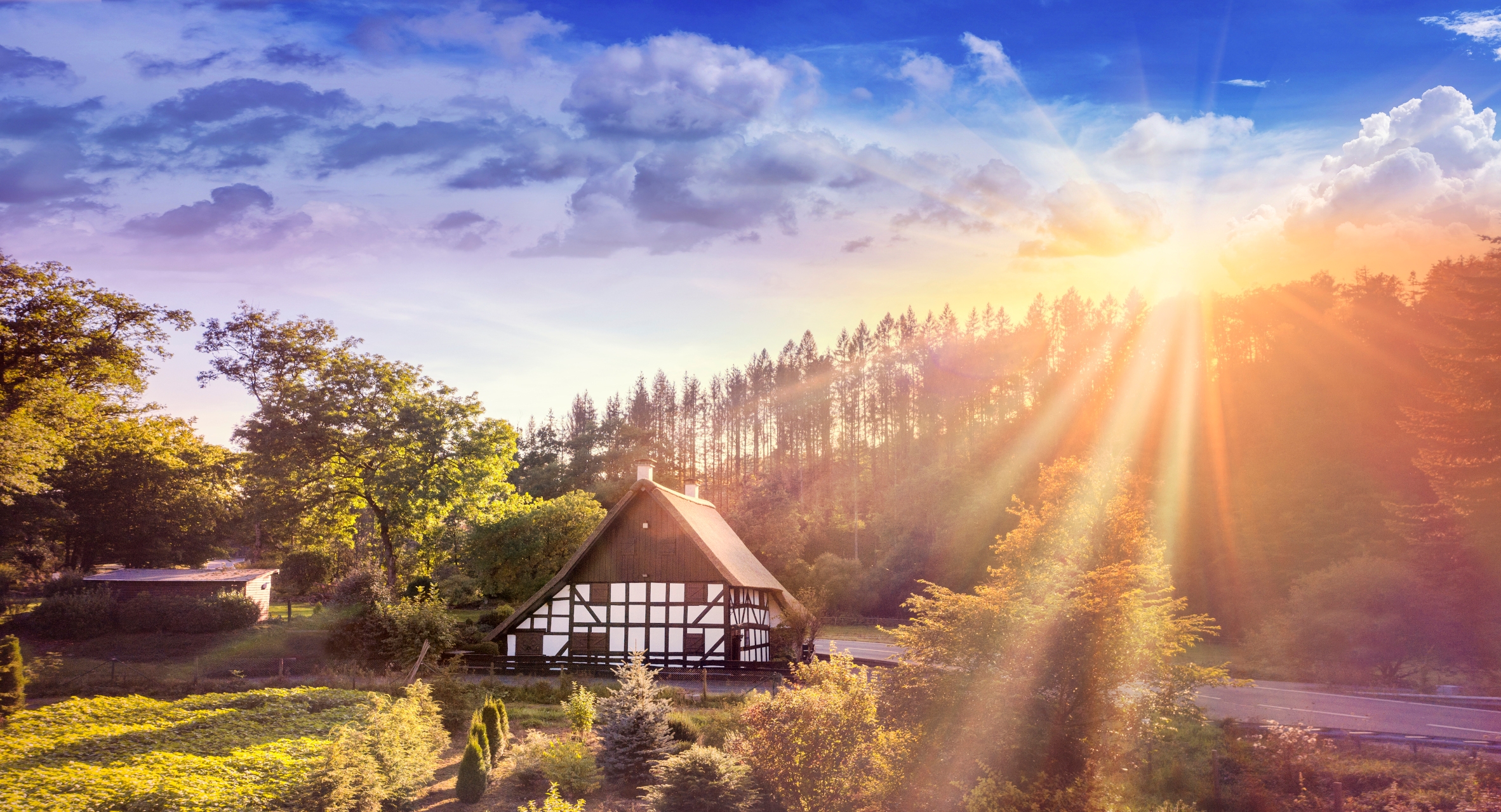 Hier sehen sie die Steinchens Mühle mit Sonnenuntergang